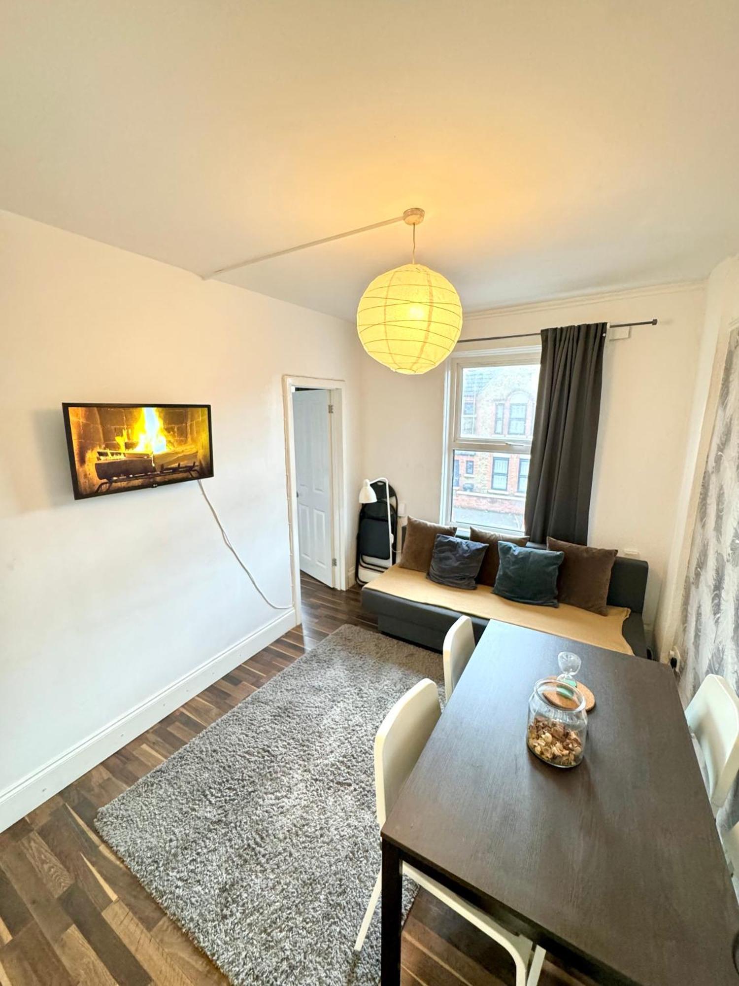 2 Bed Apt Sofa Bed Up To 6 Londra Dış mekan fotoğraf