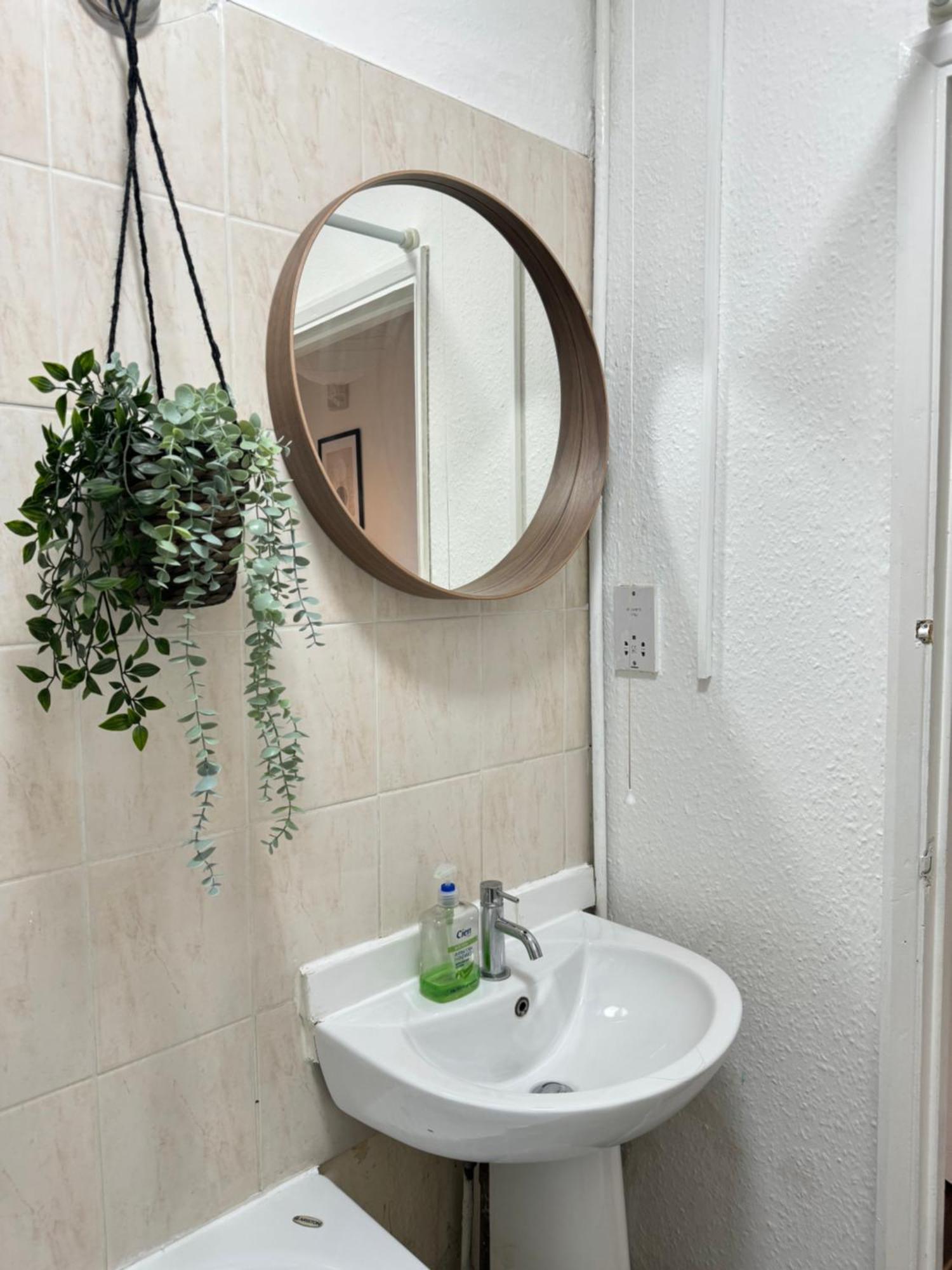 2 Bed Apt Sofa Bed Up To 6 Londra Dış mekan fotoğraf