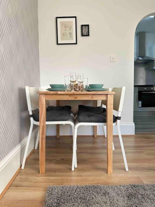 2 Bed Apt Sofa Bed Up To 6 Londra Dış mekan fotoğraf
