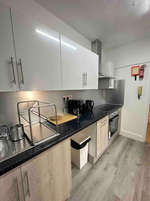 2 Bed Apt Sofa Bed Up To 6 Londra Dış mekan fotoğraf