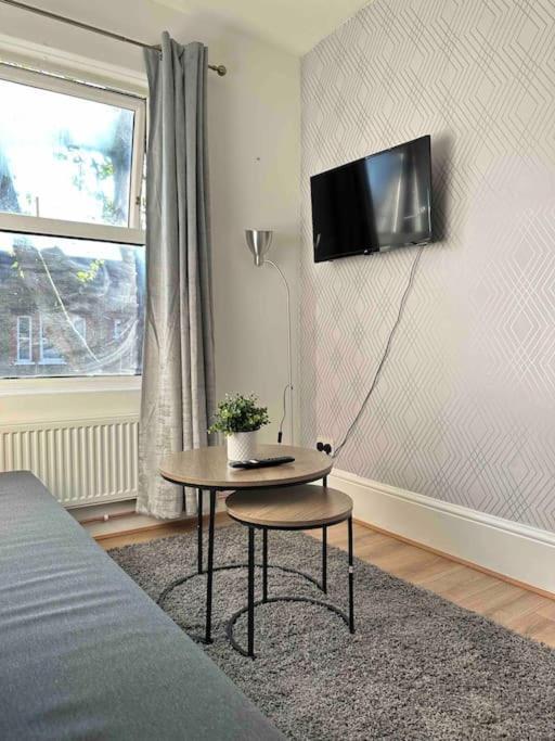 2 Bed Apt Sofa Bed Up To 6 Londra Dış mekan fotoğraf