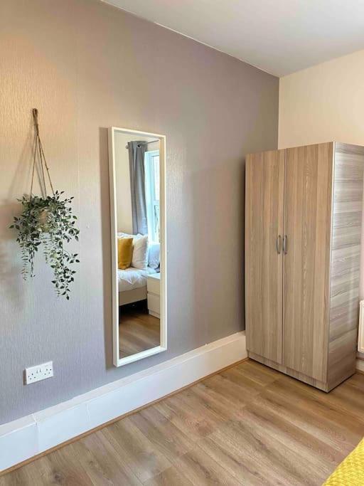 2 Bed Apt Sofa Bed Up To 6 Londra Dış mekan fotoğraf