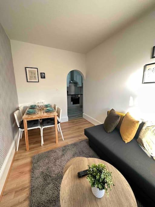2 Bed Apt Sofa Bed Up To 6 Londra Dış mekan fotoğraf